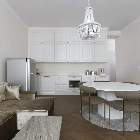 Appartement Przestronny Z Kominkiem By Elite